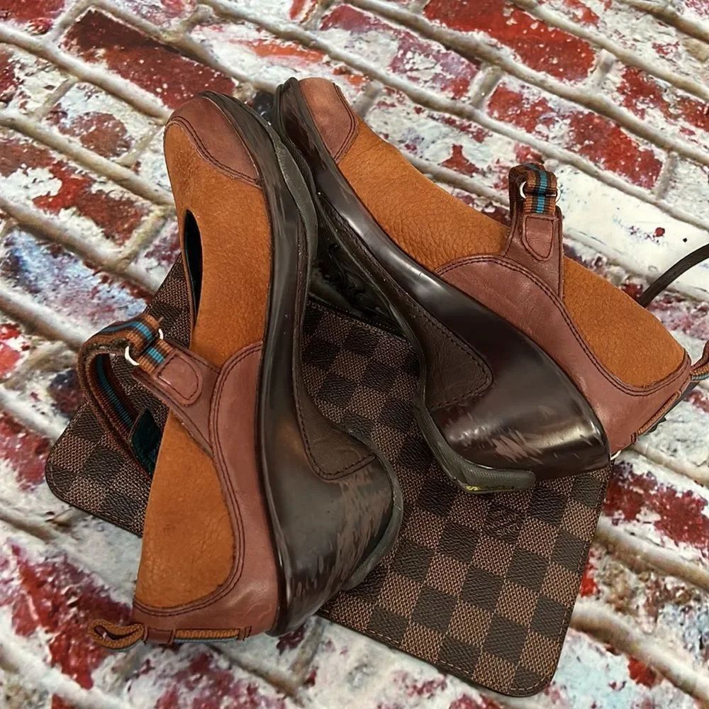 * J-41 brown Mary Jane Wedges - Picture 9 of 11